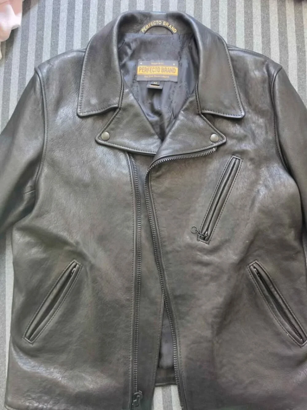 Schott NYC Perfecto P213 Raven M